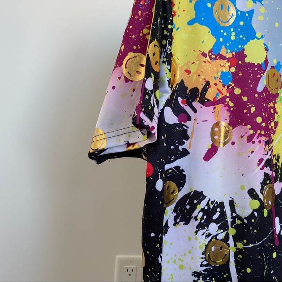 Smiley face t-shirt - Picture 6 of 6